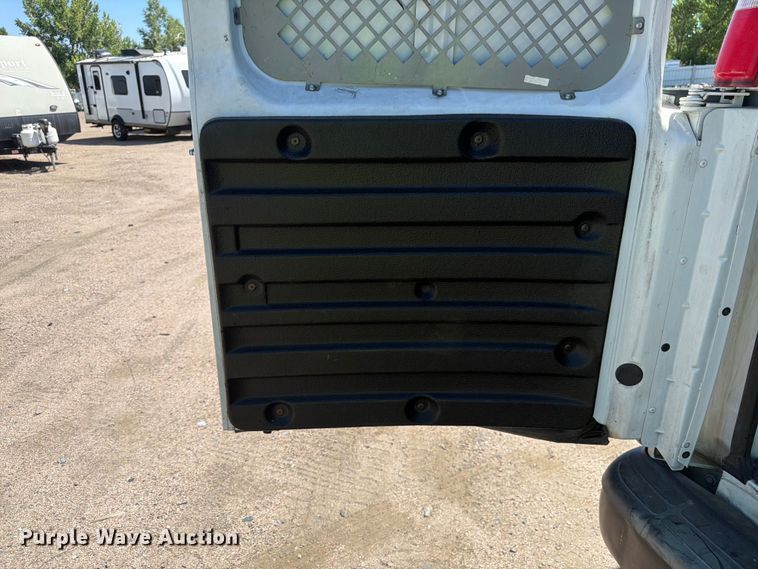 image for item YA3786 2020 Chevrolet Express 2500 van