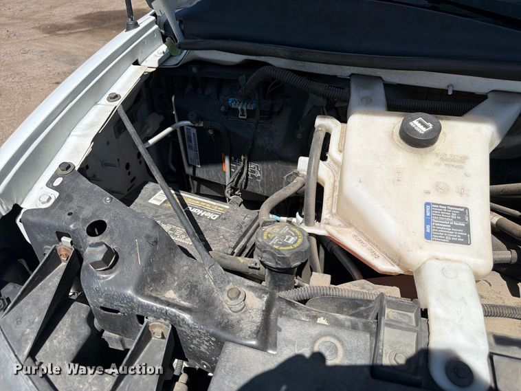 image for item YA3786 2020 Chevrolet Express 2500 van