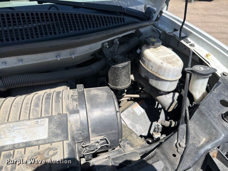 image for item YA3786 2020 Chevrolet Express 2500 van