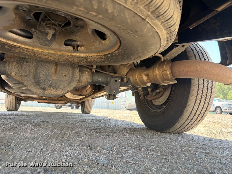 image for item YA3786 2020 Chevrolet Express 2500 van