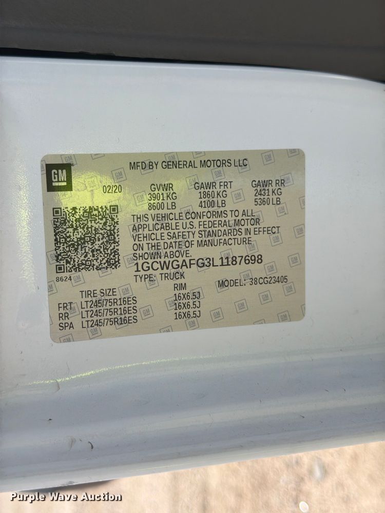 image for item YA3786 2020 Chevrolet Express 2500 van