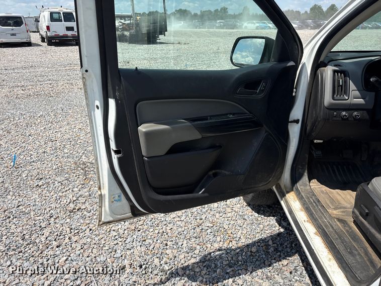 image for item YA3883 2018 Chevrolet Colorado Ext. Cab pickup truck
