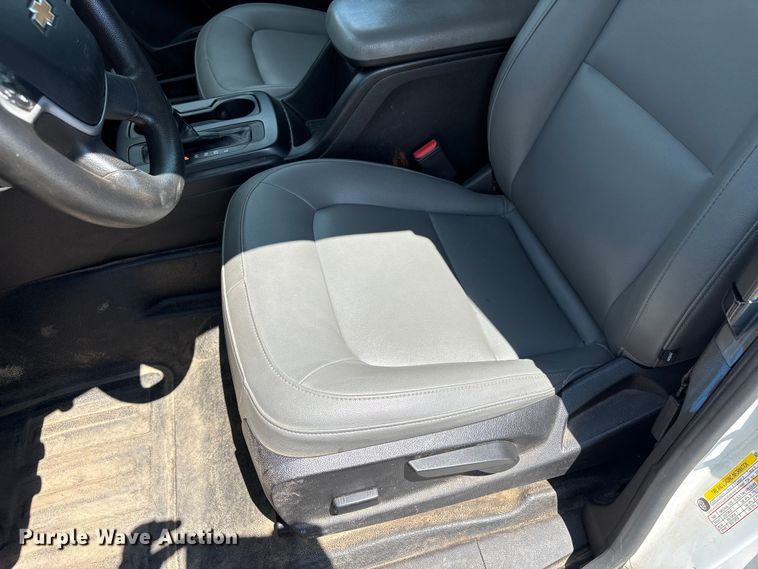 image for item YA3883 2018 Chevrolet Colorado Ext. Cab pickup truck