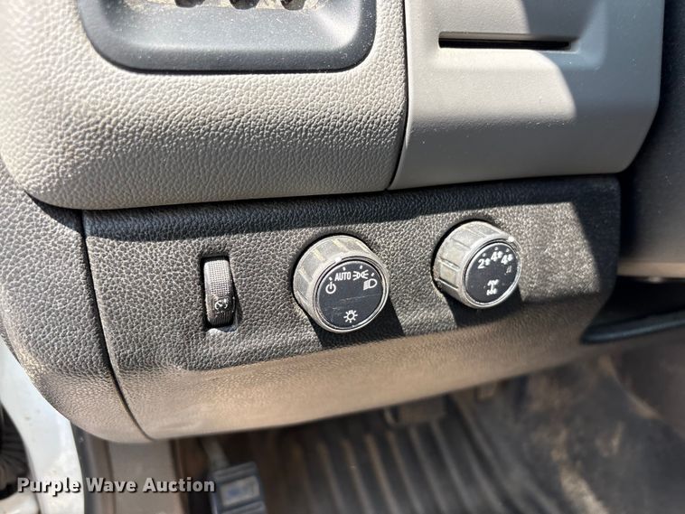 image for item YA3883 2018 Chevrolet Colorado Ext. Cab pickup truck