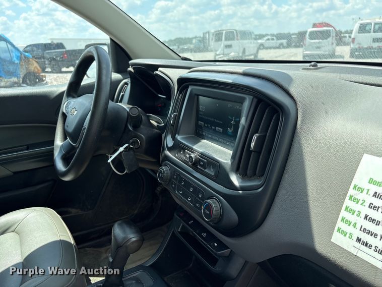 image for item YA3883 2018 Chevrolet Colorado Ext. Cab pickup truck