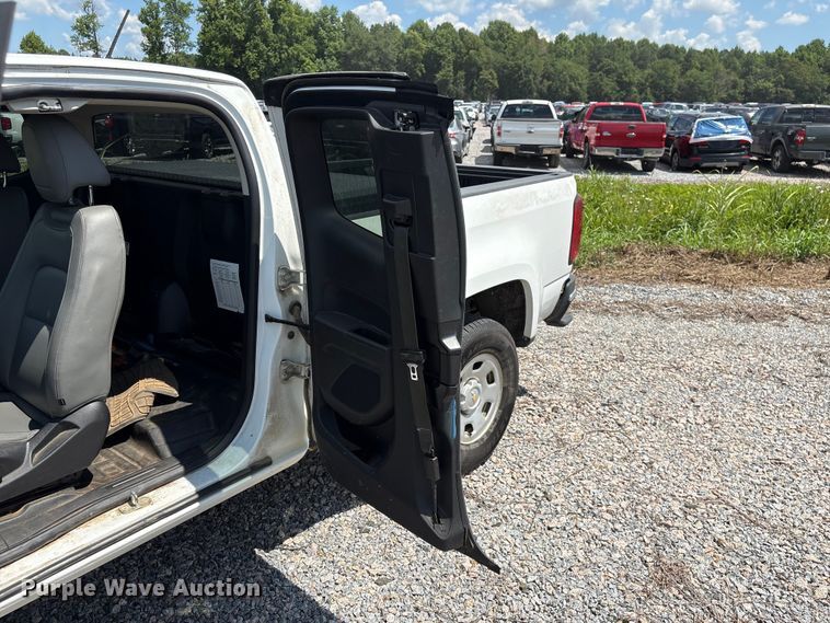 image for item YA3883 2018 Chevrolet Colorado Ext. Cab pickup truck