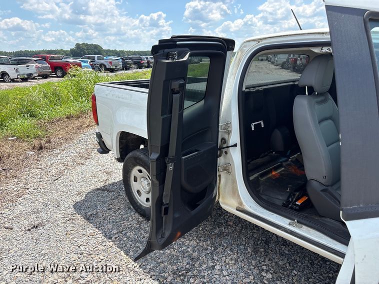 image for item YA3883 2018 Chevrolet Colorado Ext. Cab pickup truck
