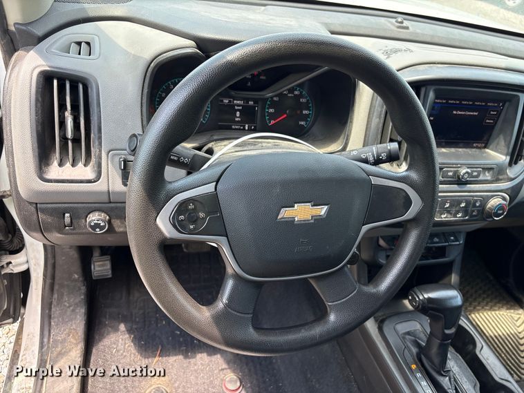 image for item YA3885 2020 Chevrolet Colorado Ext. Cab pickup truck