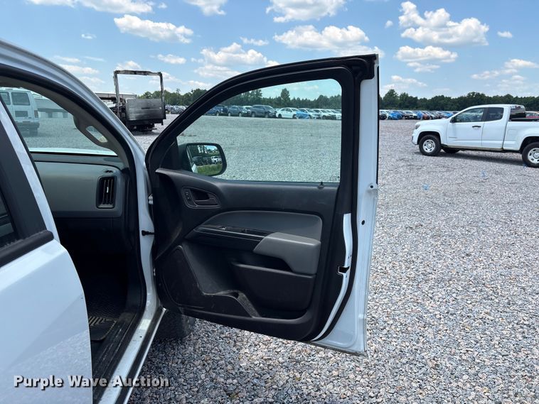 image for item YA3885 2020 Chevrolet Colorado Ext. Cab pickup truck