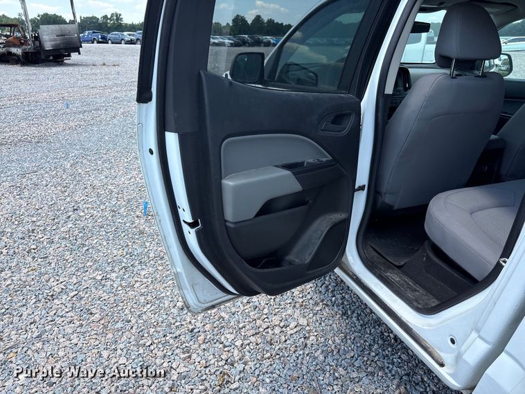 image for item YA3885 2020 Chevrolet Colorado Ext. Cab pickup truck