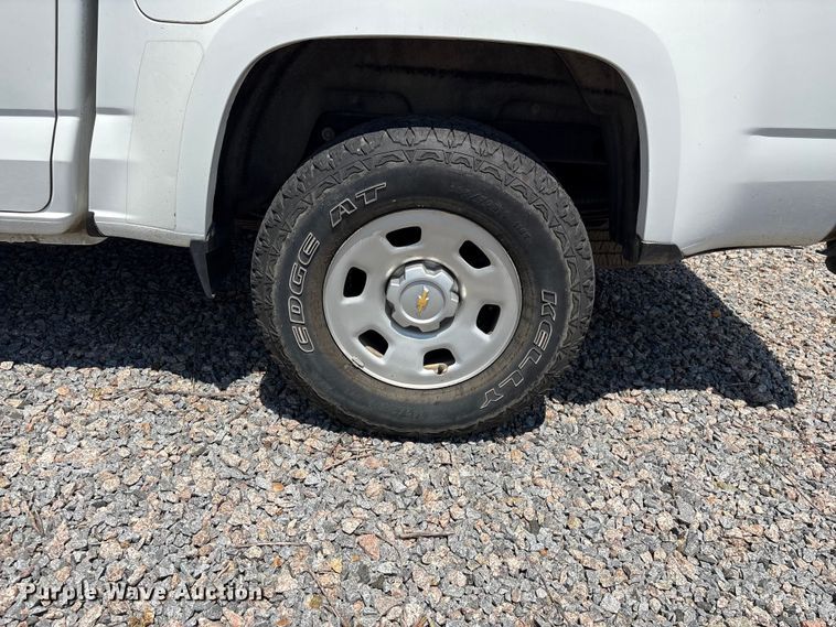 image for item YA3885 2020 Chevrolet Colorado Ext. Cab pickup truck