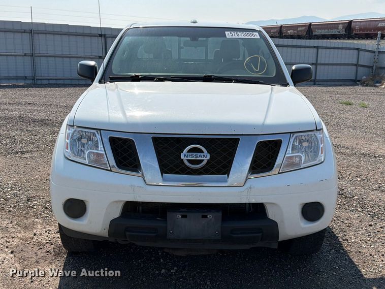 image for item YA3892 2017 Nissan Frontier Ext. Cab pickup truck