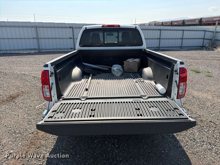 image for item YA3892 2017 Nissan Frontier Ext. Cab pickup truck