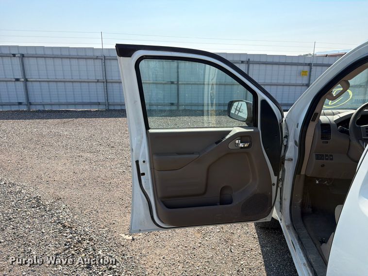 image for item YA3892 2017 Nissan Frontier Ext. Cab pickup truck