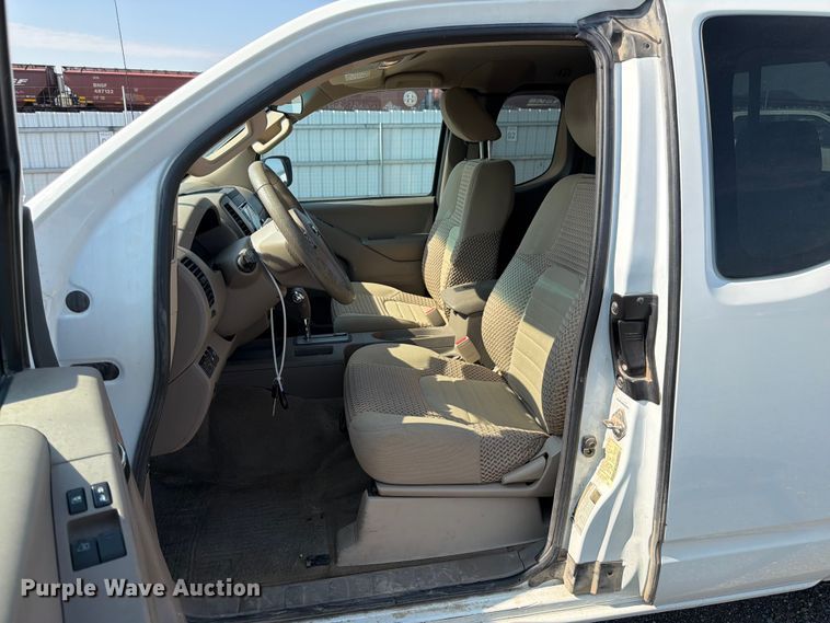 image for item YA3892 2017 Nissan Frontier Ext. Cab pickup truck