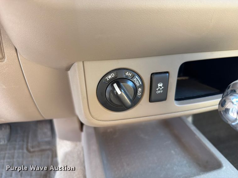 image for item YA3892 2017 Nissan Frontier Ext. Cab pickup truck