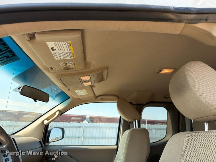 image for item YA3892 2017 Nissan Frontier Ext. Cab pickup truck