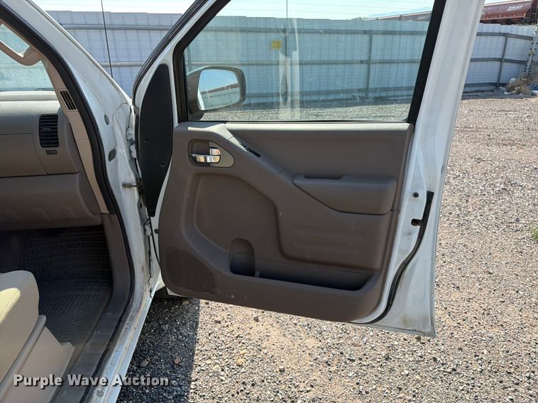 image for item YA3892 2017 Nissan Frontier Ext. Cab pickup truck