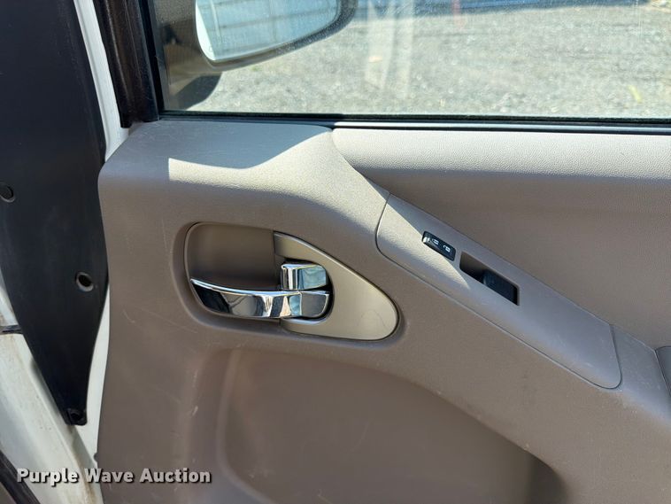 image for item YA3892 2017 Nissan Frontier Ext. Cab pickup truck