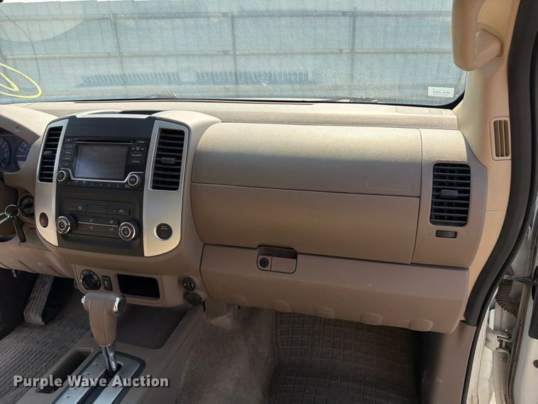 image for item YA3892 2017 Nissan Frontier Ext. Cab pickup truck