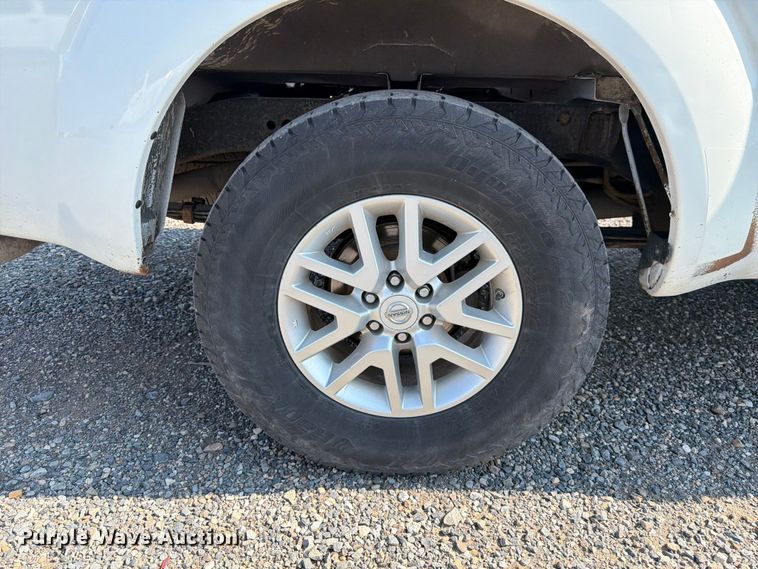 image for item YA3892 2017 Nissan Frontier Ext. Cab pickup truck