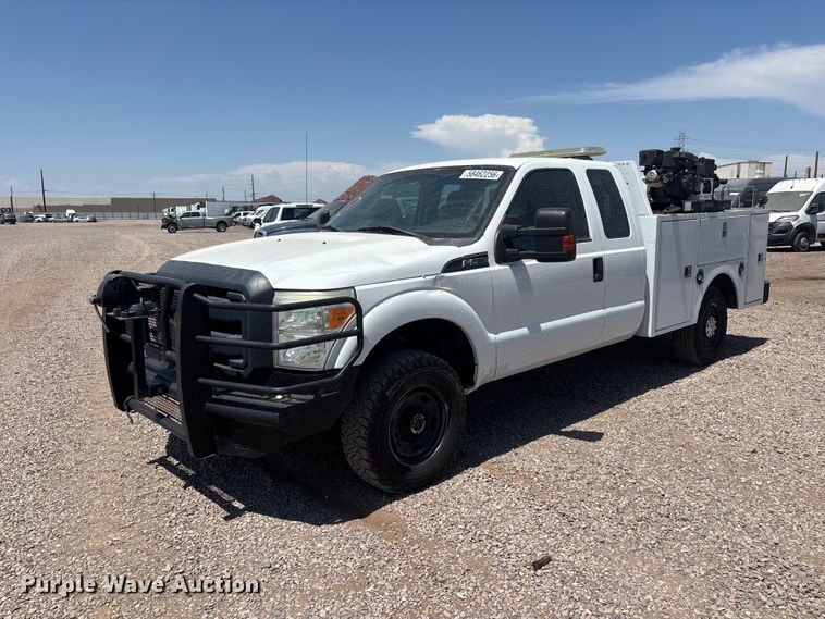 2015 Ford F250 Super Duty Ext. Cab utility bed pickup truck