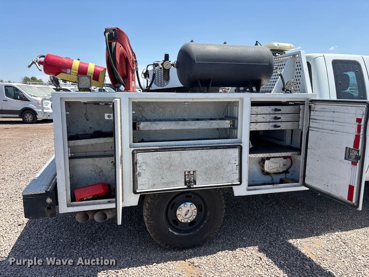 image for item YA3987 2015 Ford F250 Super Duty Ext. Cab utility bed pickup truck