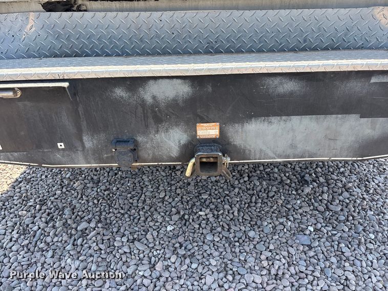image for item YA3987 2015 Ford F250 Super Duty Ext. Cab utility bed pickup truck