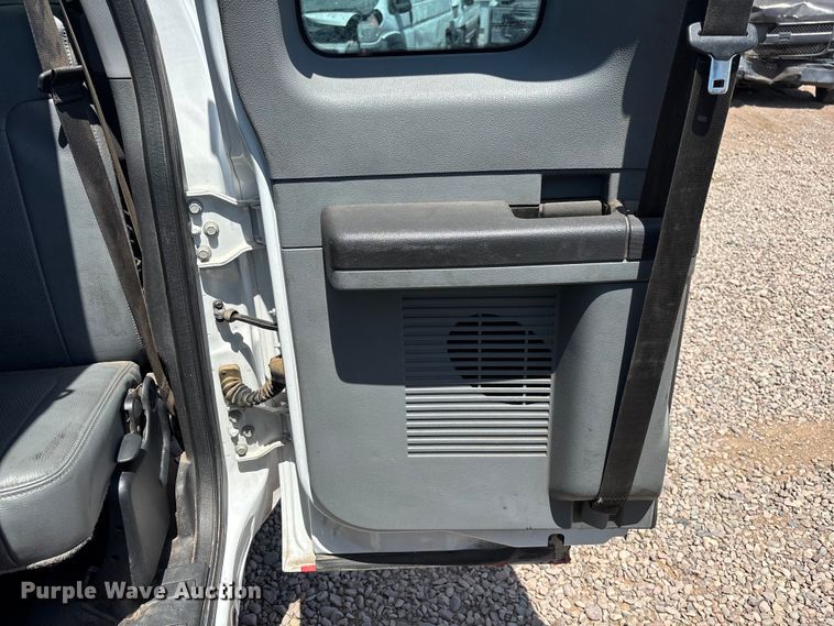 image for item YA3987 2015 Ford F250 Super Duty Ext. Cab utility bed pickup truck