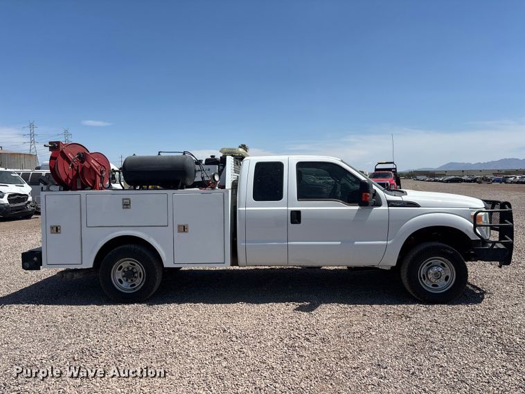 image for item YA3988 2015 Ford F250 Super Duty Ext. Cab utility / service truck