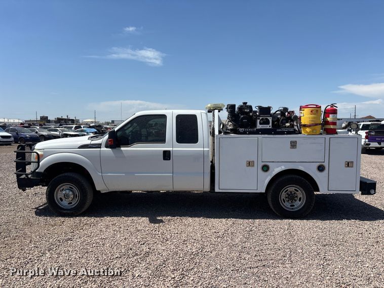 image for item YA3988 2015 Ford F250 Super Duty Ext. Cab utility / service truck