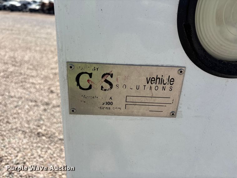 image for item YA3988 2015 Ford F250 Super Duty Ext. Cab utility / service truck