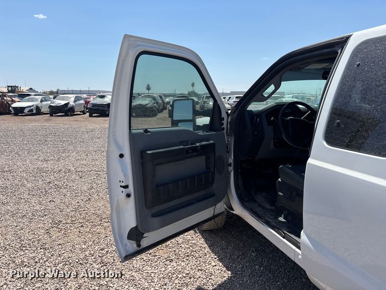 image for item YA3988 2015 Ford F250 Super Duty Ext. Cab utility / service truck