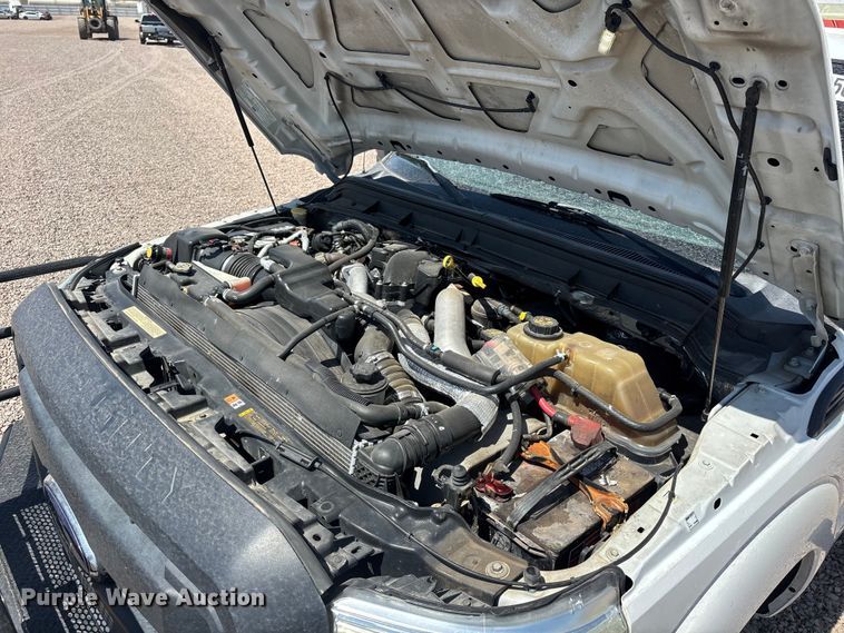 image for item YA3988 2015 Ford F250 Super Duty Ext. Cab utility / service truck