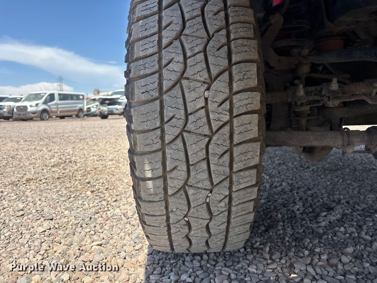image for item YA3988 2015 Ford F250 Super Duty Ext. Cab utility / service truck