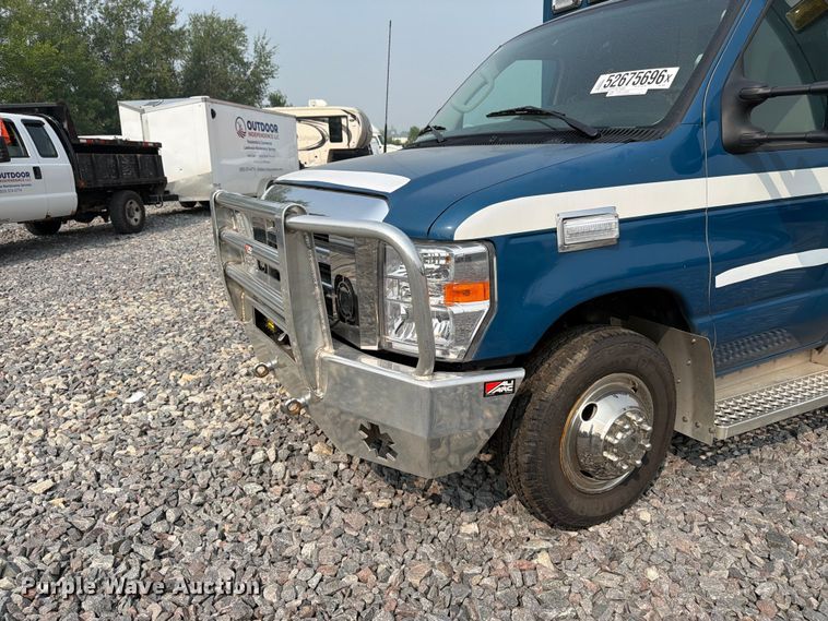 image for item YA4008 2025 Ford E450 ambulance