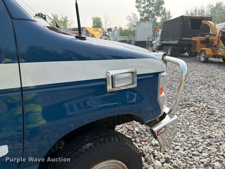 image for item YA4008 2025 Ford E450 ambulance