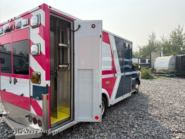 image for item YA4008 2025 Ford E450 ambulance