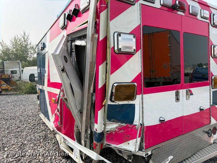 image for item YA4008 2025 Ford E450 ambulance