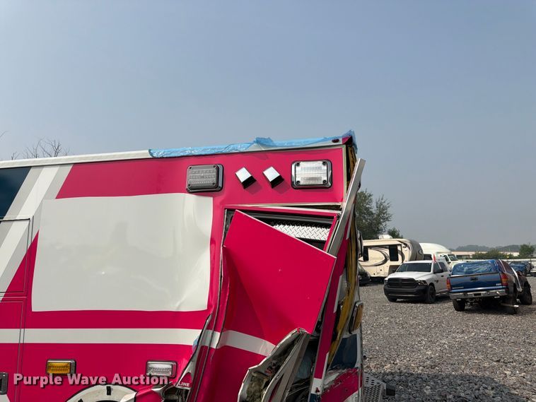 image for item YA4008 2025 Ford E450 ambulance