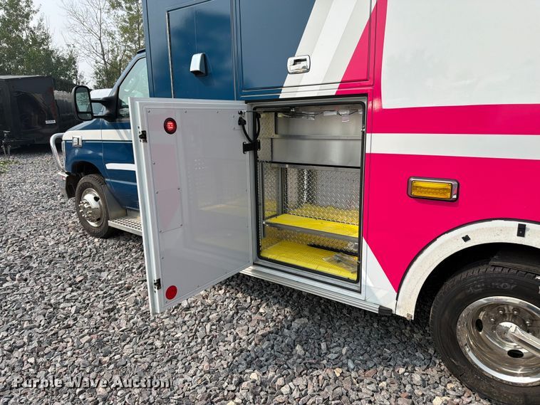 image for item YA4008 2025 Ford E450 ambulance