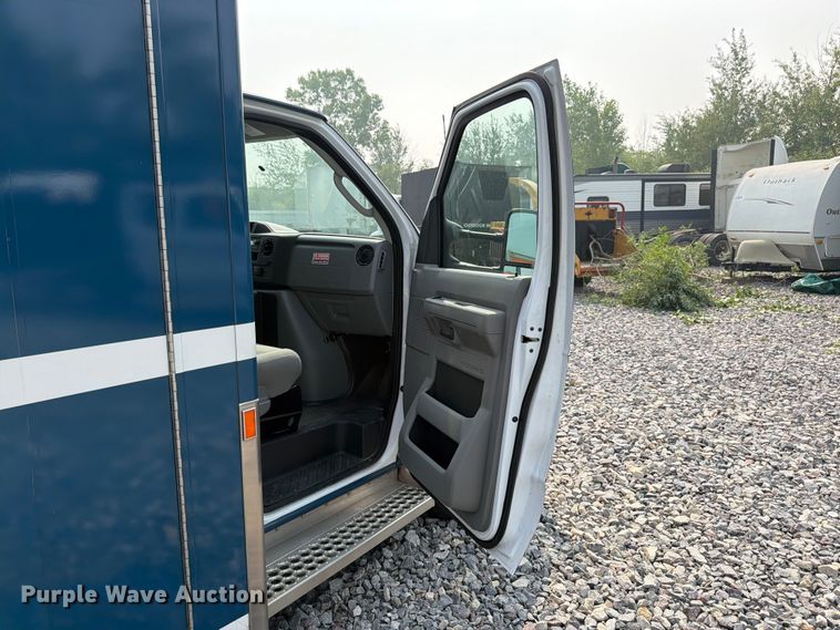 image for item YA4008 2025 Ford E450 ambulance