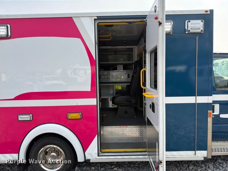 image for item YA4008 2025 Ford E450 ambulance