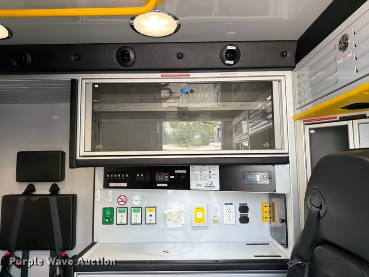 image for item YA4008 2025 Ford E450 ambulance