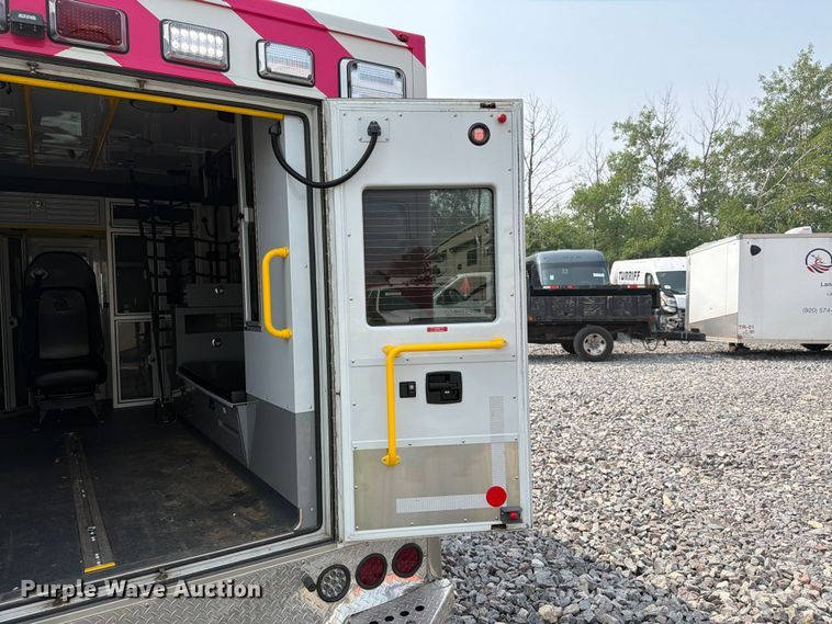 image for item YA4008 2025 Ford E450 ambulance