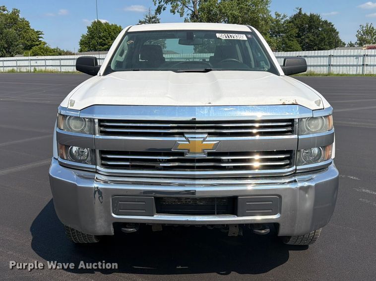 image for item YA4043 2016 Chevrolet Silverado 2500HD Crew Cab pickup truck