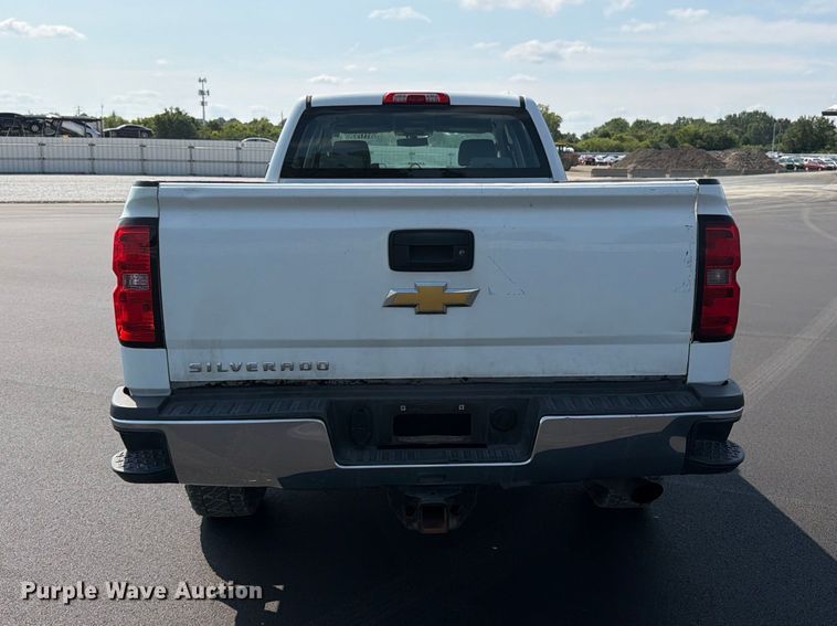 image for item YA4043 2016 Chevrolet Silverado 2500HD Crew Cab pickup truck