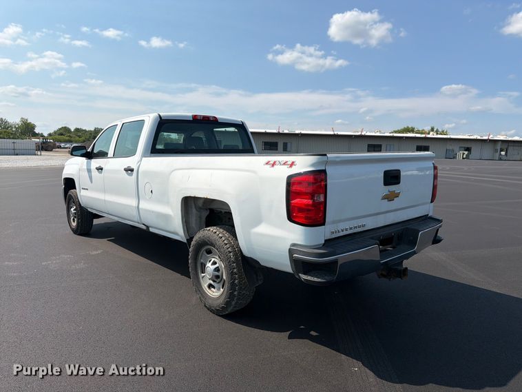 image for item YA4043 2016 Chevrolet Silverado 2500HD Crew Cab pickup truck