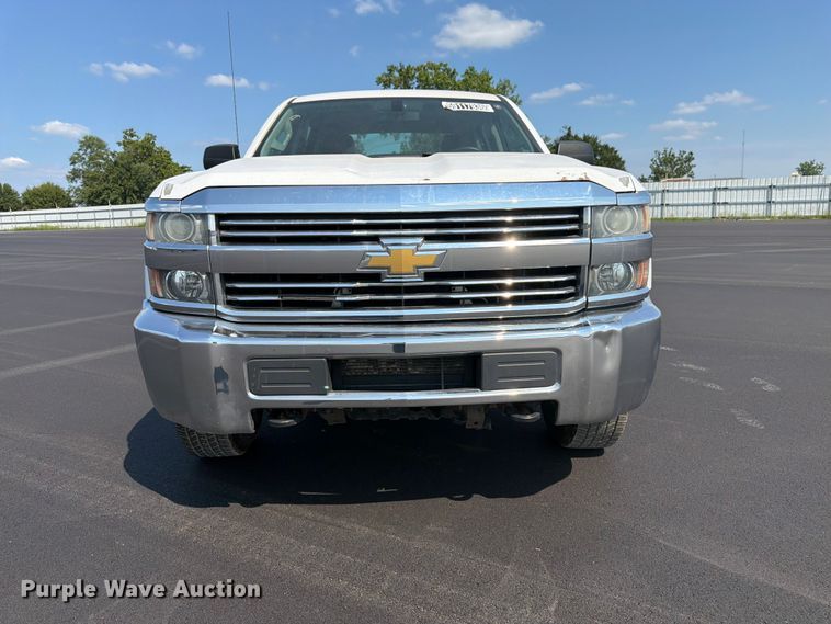 image for item YA4043 2016 Chevrolet Silverado 2500HD Crew Cab pickup truck
