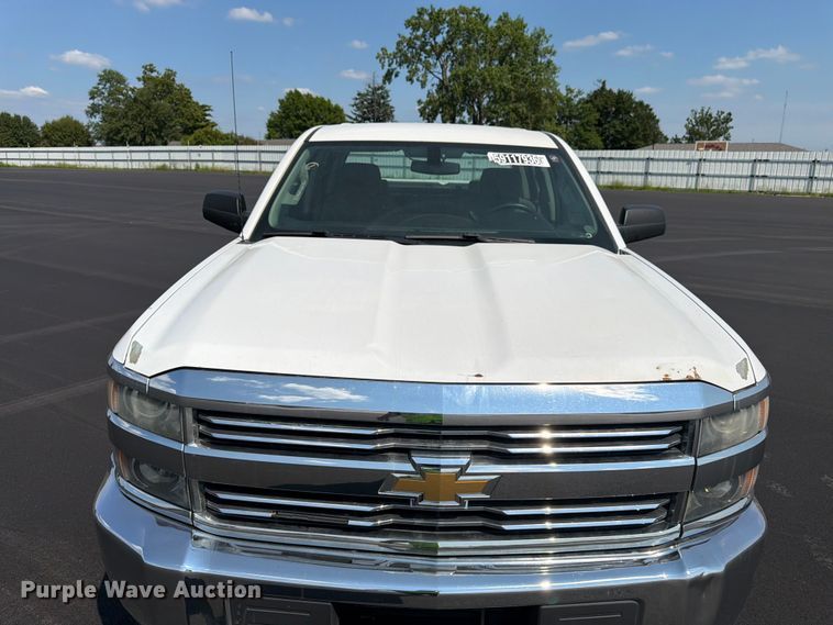 image for item YA4043 2016 Chevrolet Silverado 2500HD Crew Cab pickup truck